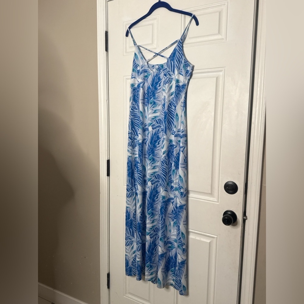 Tropical Blue and White Maxi Dress - Picture 10 of 10